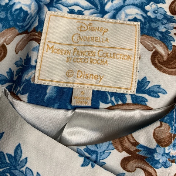 Coco Rocha Womens Disney Cinderella Blazer - Picture 5 of 6